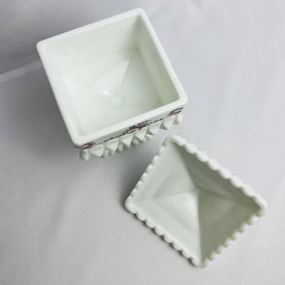 Westmoreland Milk Glass Hand-Painted Wedding Box Compote Roses & Bows 8” - Picture 5 of 12